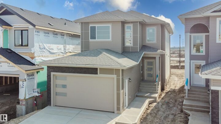Property Photo:  915 18 Avenue NW  AB T6T 2X3 