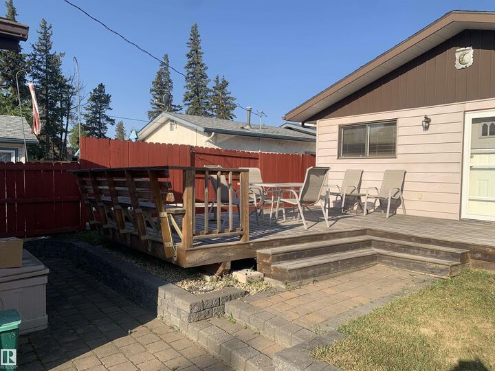 Property Photo: 804A 1 Avenue AB T0C 1X0
