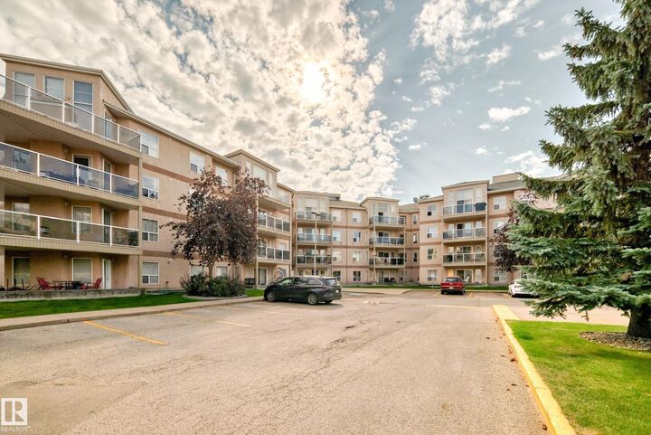 9704 174 Street NW 135  Edmonton AB T5T 6J4 photo