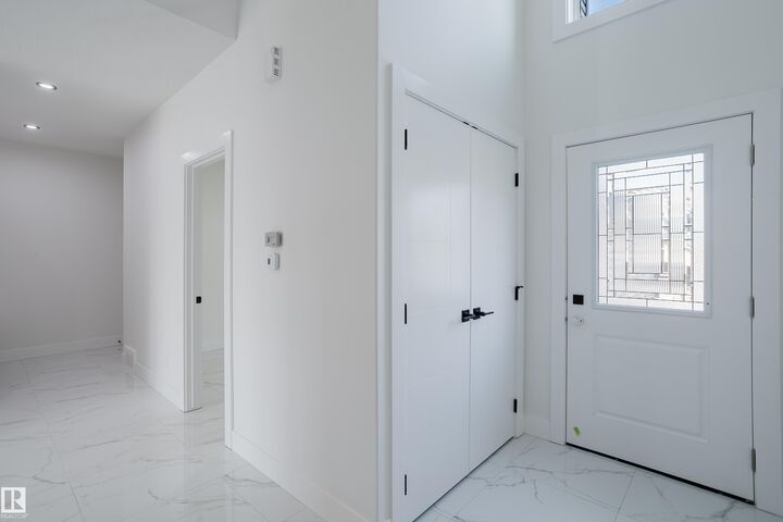Property Photo:  919 18 Avenue NW  AB T6T 2X3 