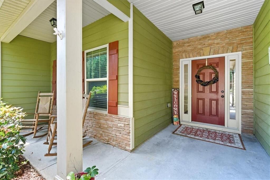 Property Photo: 98 Jessica Court GA 30157