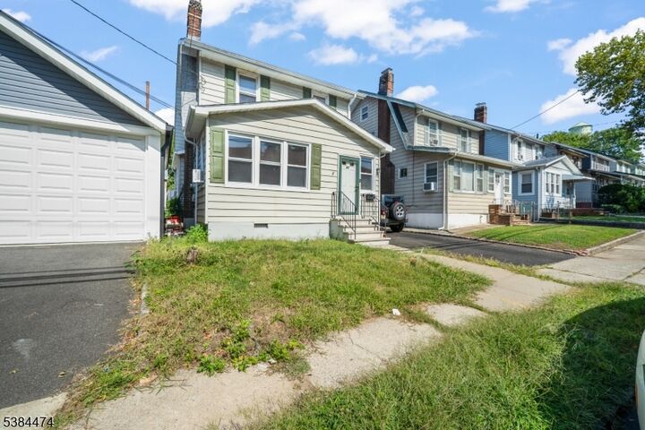 Property Photo:  42 Quabeck Ave  NJ 07111 