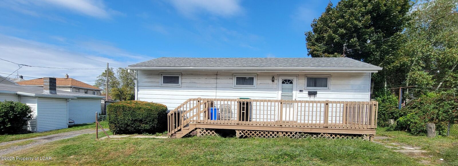 Property Photo: 129 E Maple Street PA 18202