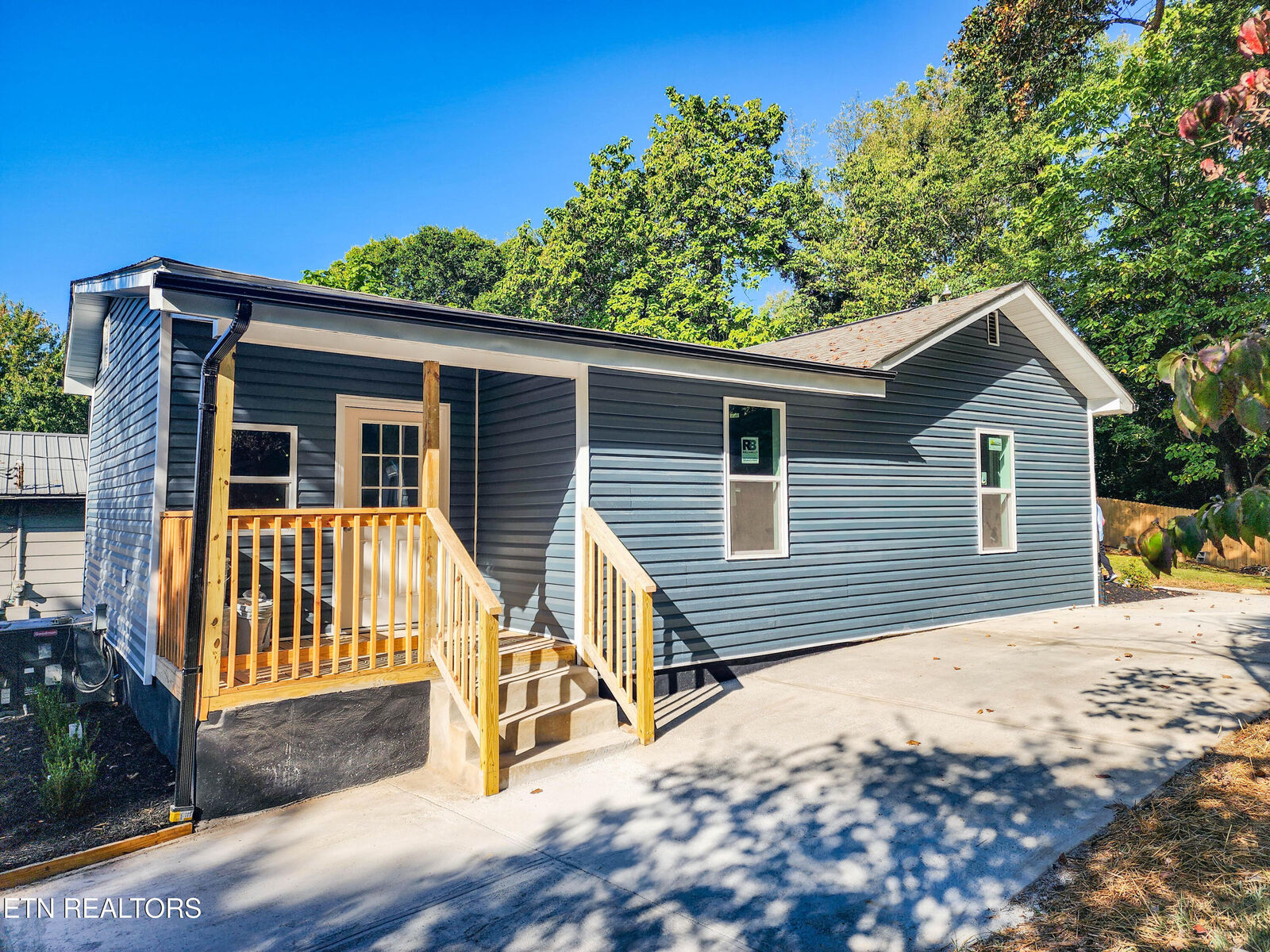 Property Photo:  2831 Nichols Ave  TN 37917 