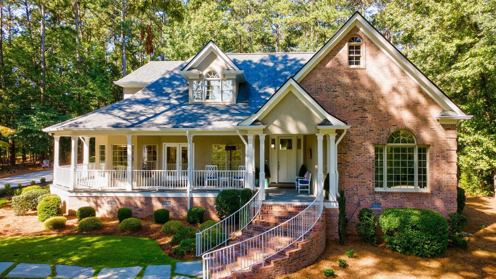 Property Photo:  1101 Club Cove Drive  GA 30642-7432 