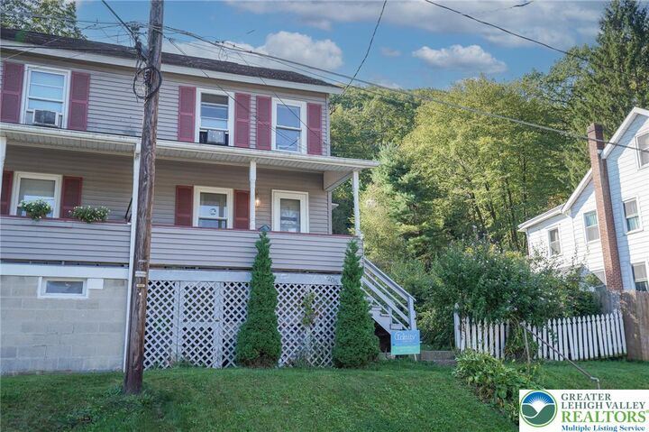 Property Photo:  205 Yard Street  PA 18240 