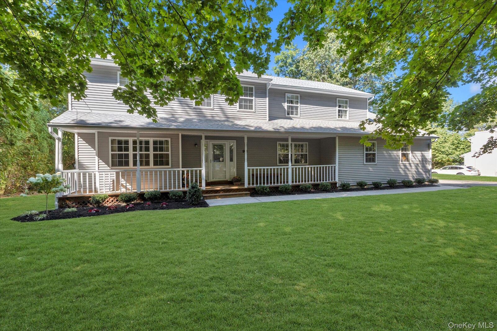 Property Photo:  98 Woodhull Road  NY 11743 