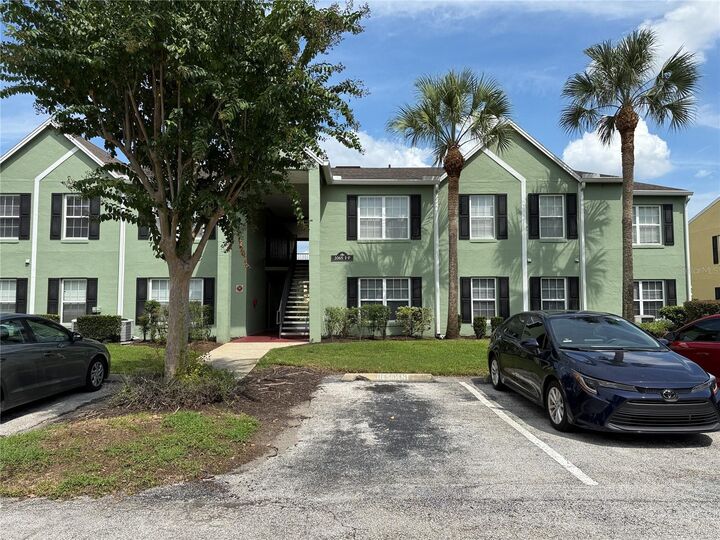 2065 Dixie Belle Drive 2065M  Orlando FL 32812 photo