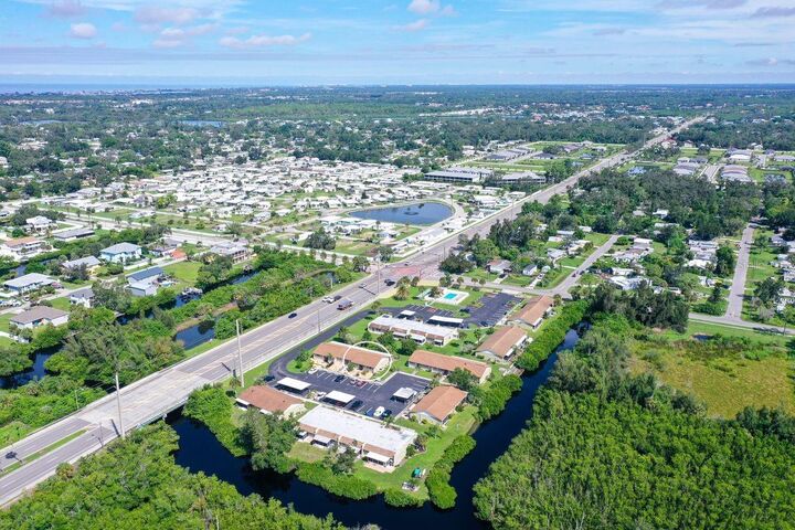 Property Photo:  1953 Settlement Road 14  FL 34285 