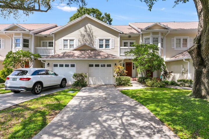 Property Photo:  3021 W Bay Villa Avenue  FL 33611 
