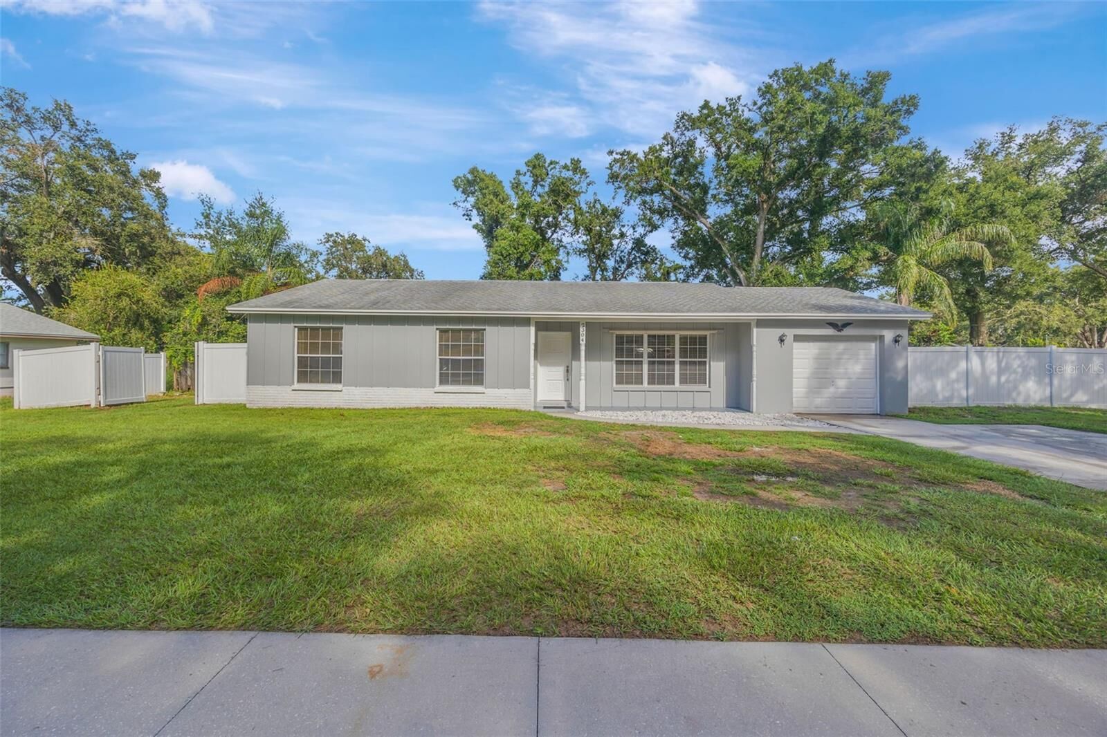 Property Photo:  2304 Bandy Drive  FL 33584 