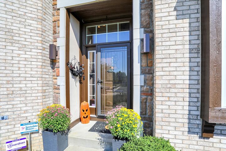 Property Photo:  3176 Tecumseh Way  IN 46106 