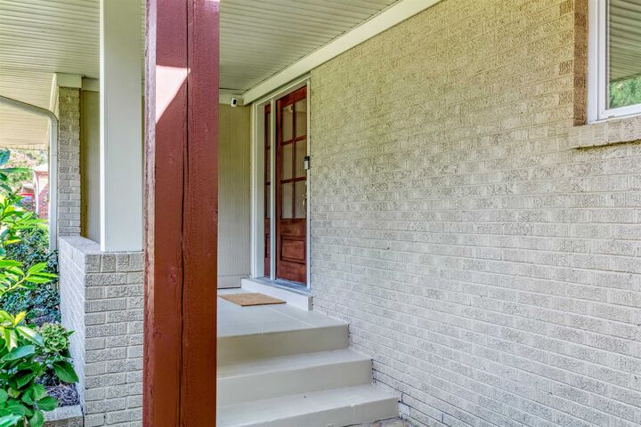 Property Photo: 5157 S Angela Rd TN 38117