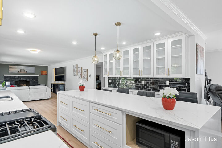 Property Photo:  201 Shore Haven Drive SE  MI 49546 