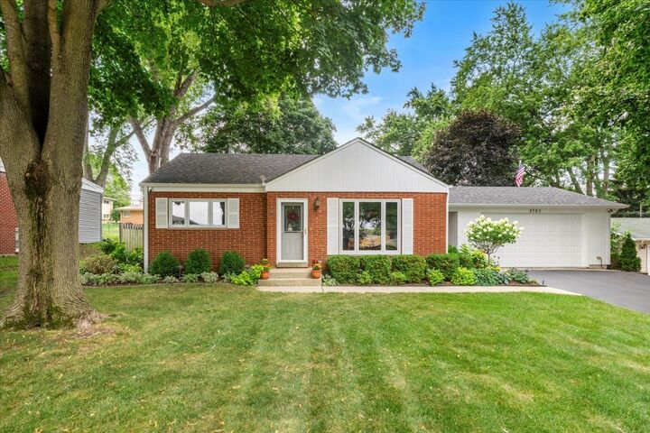 3705 W Anne Street  McHenry IL 60050 photo