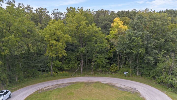 Property Photo: 2220 Anne Lane IL 60417