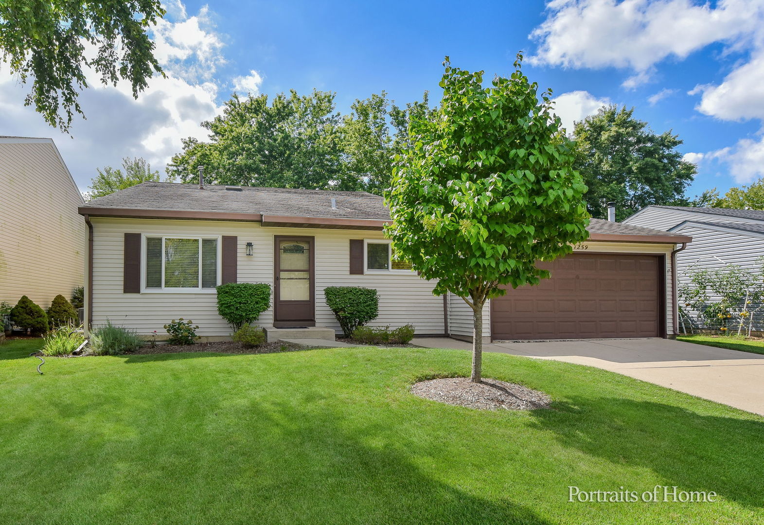 Property Photo:  1259 Natchez Trace Circle  IL 60540 