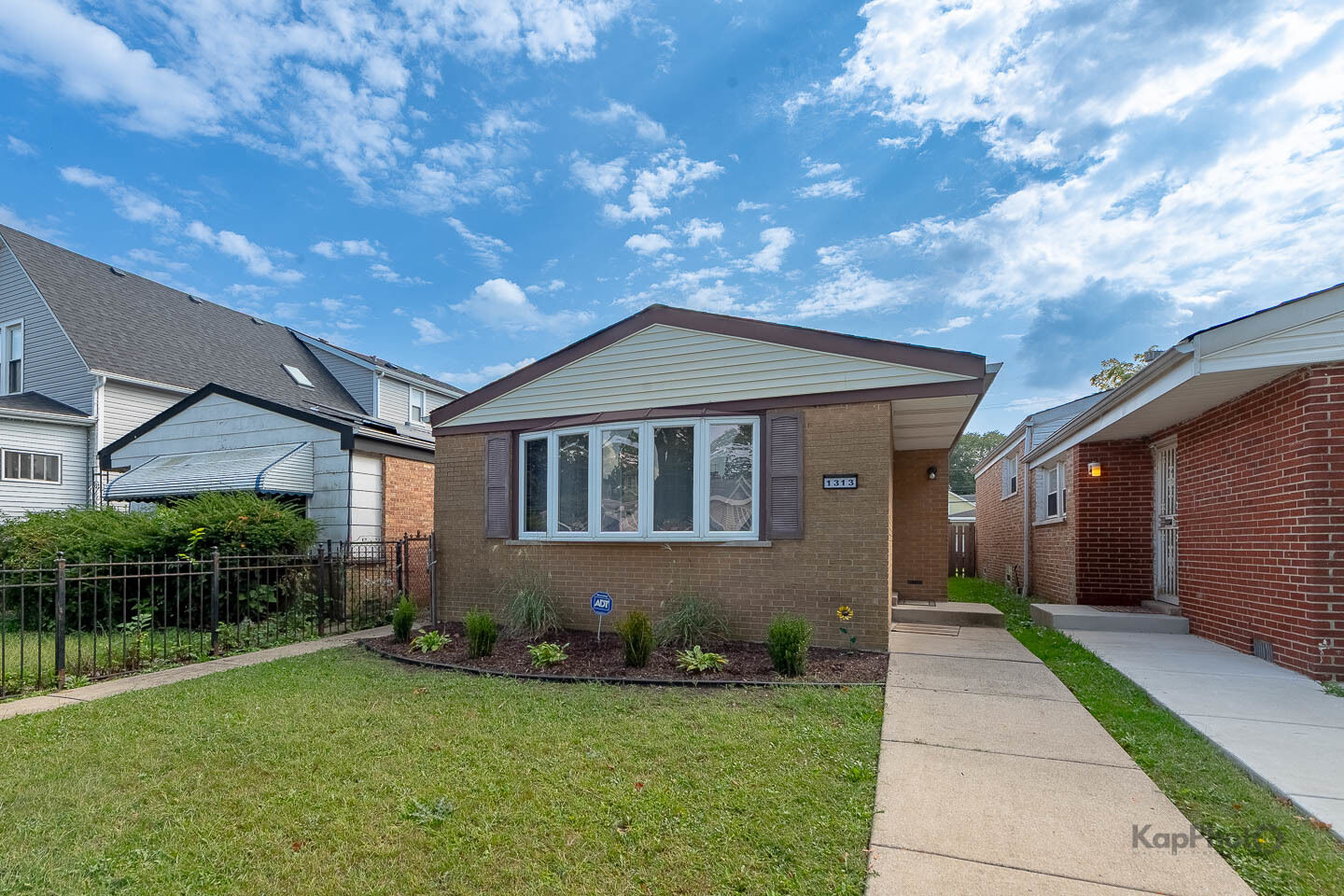 Property Photo:  1313 W 112th Street  IL 60643