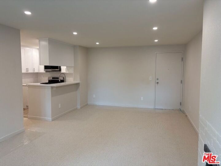 Property Photo:  6605 Green Valley Circle 215  CA 90230 