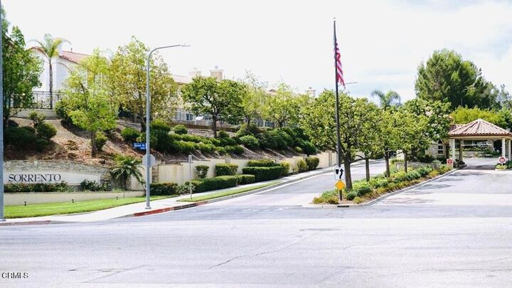 Property Photo: 11233 Ravenna Lane CA 91326