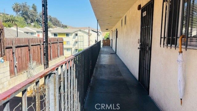 Property Photo:  2239 Parkside Avenue 202  CA 90031 