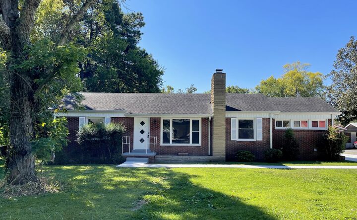 1209 Bel Aire Dr  Tullahoma TN 37388 photo