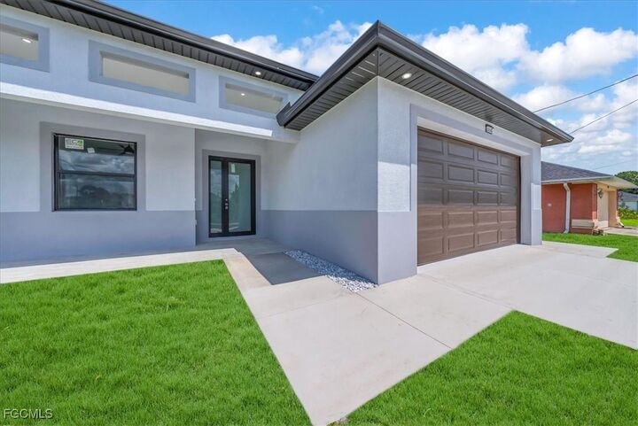 Property Photo:  3508 35th Street SW  FL 33976 
