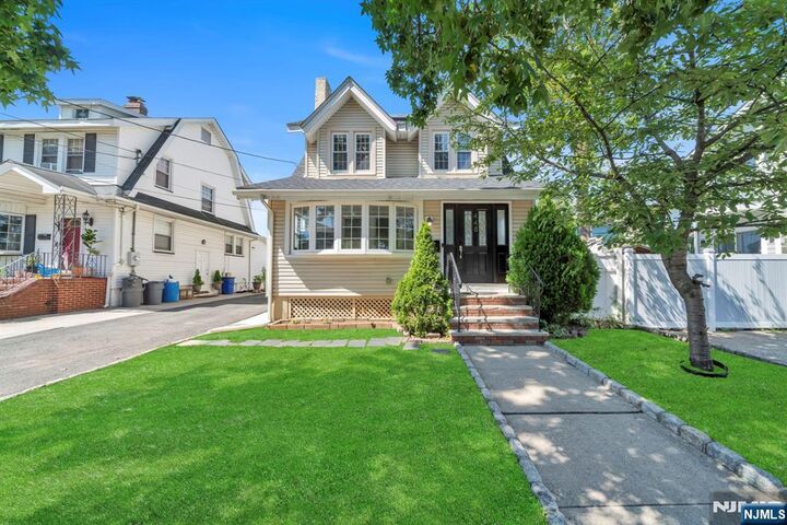 Property Photo:  448 Teaneck Road  NJ 07660 