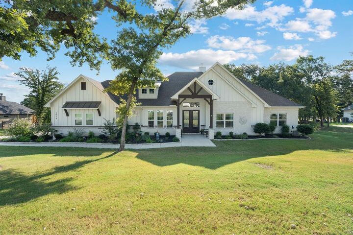 3016 Fossil Oaks Drive  Azle TX 76020 photo