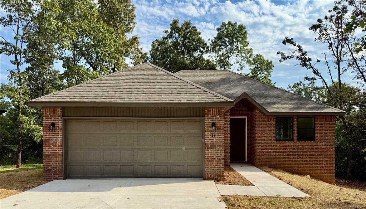 Property Photo: 23 Kirkcolm Drive AR 72714