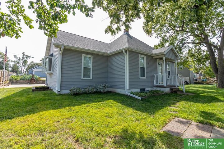 Property Photo: 3613 Emiline Street NE 68147-9999