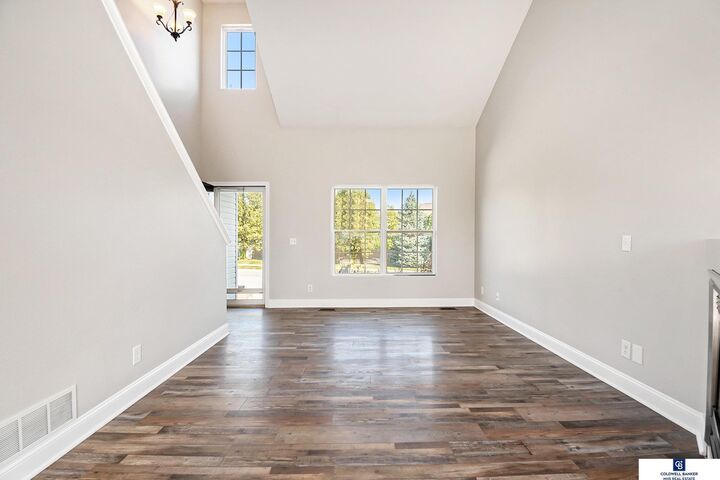 Property Photo:  8112 N 153 Street  NE 68007 