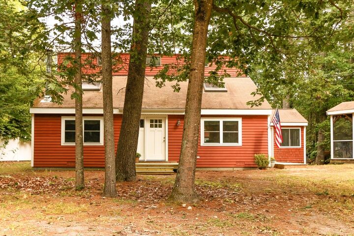 Property Photo:  1 Jackson Lane  NH 03225 