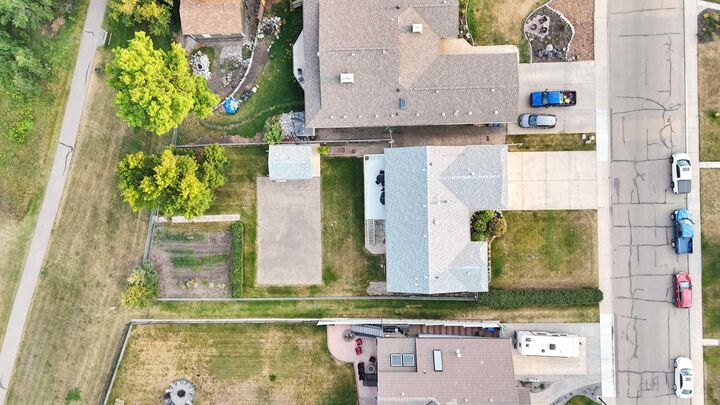 Property Photo:  83 Oberlin Avenue  AB T4N 4X1 