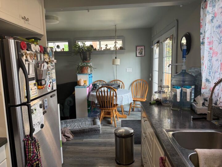 Property Photo:  690 3 Avenue W  AB T0J 0Y3 