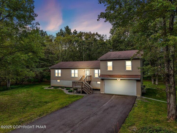 Property Photo:  761 Old Stage Road  PA 18210