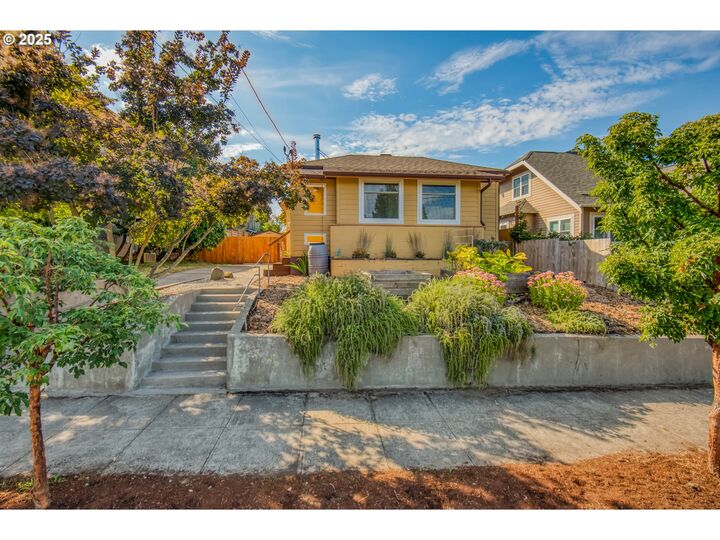 5265 NE 23rd Ave  Portland OR 97211 photo
