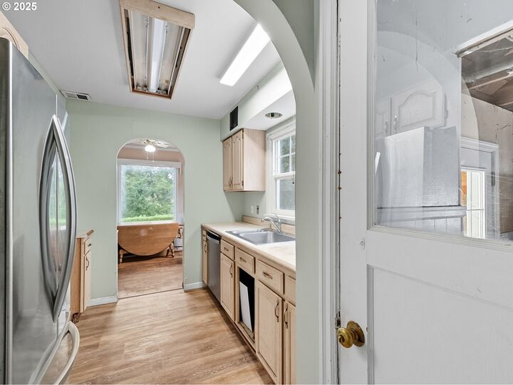 Property Photo: 92965 Labeck Rd OR 97103