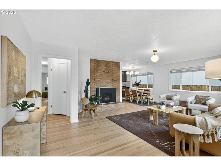 Property Photo:  2936 SE 80th Ave  OR 97206 