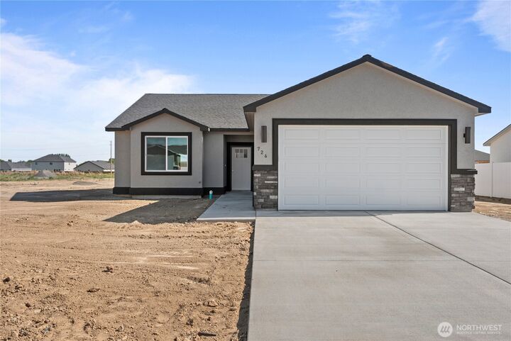 Property Photo:  713  P Street NE  WA 98848 