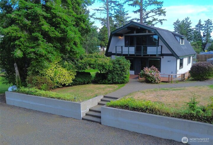 Property Photo: 167 E Woodhill Avenue WA 98595