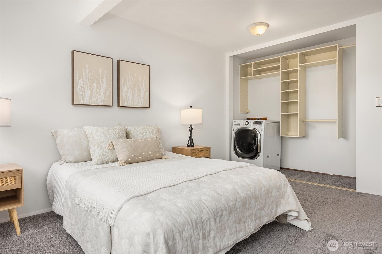 Property Photo:  19428  Aurora Avenue N 427  WA 98133 