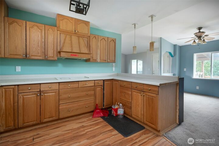 Property Photo:  994  Diane Avenue  WA 98277 