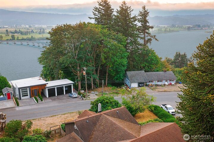 Property Photo: 500 Columbia Street WA 98612
