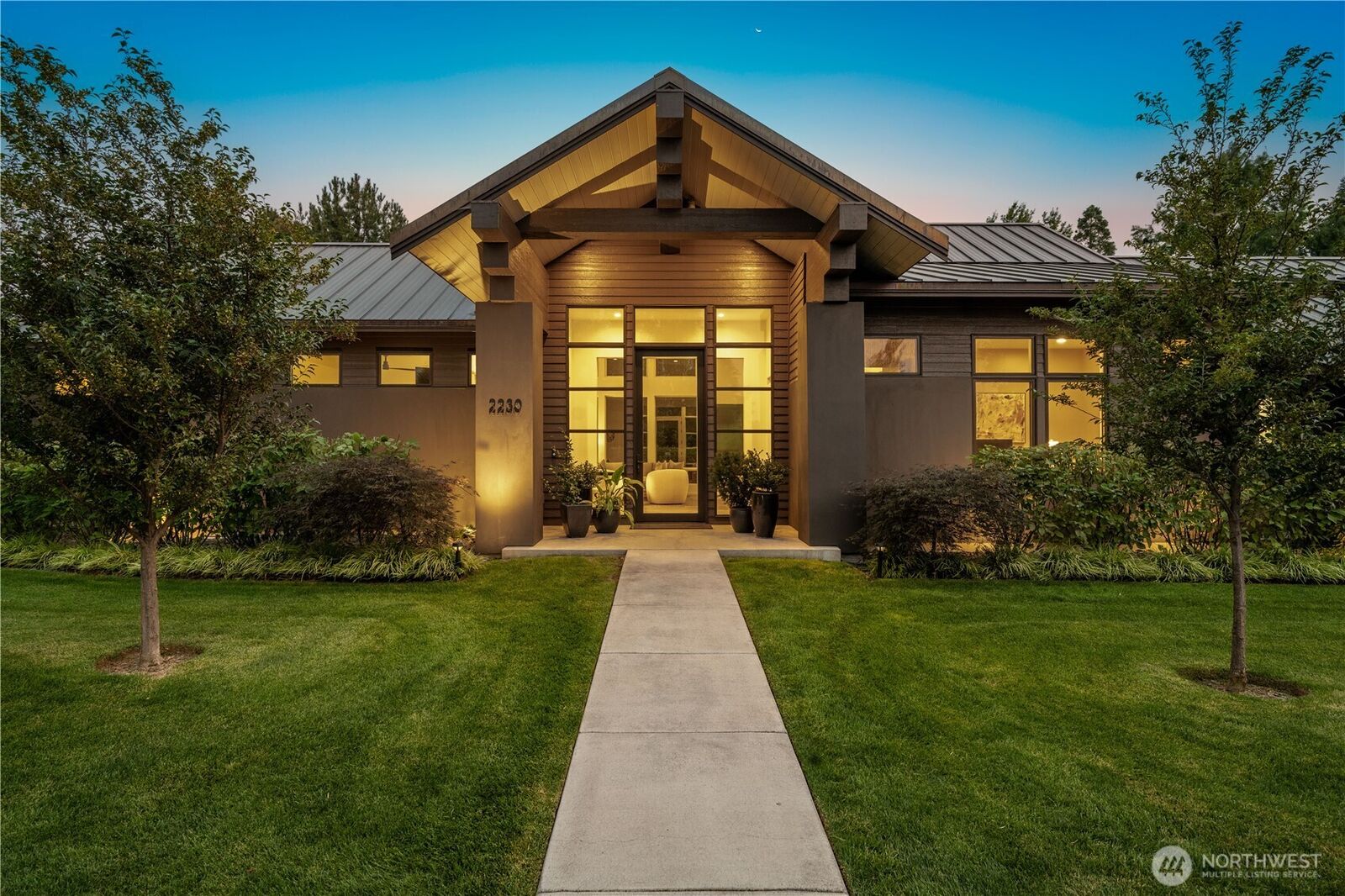 Property Photo: 2230 Crosshaven Drive WA 99362