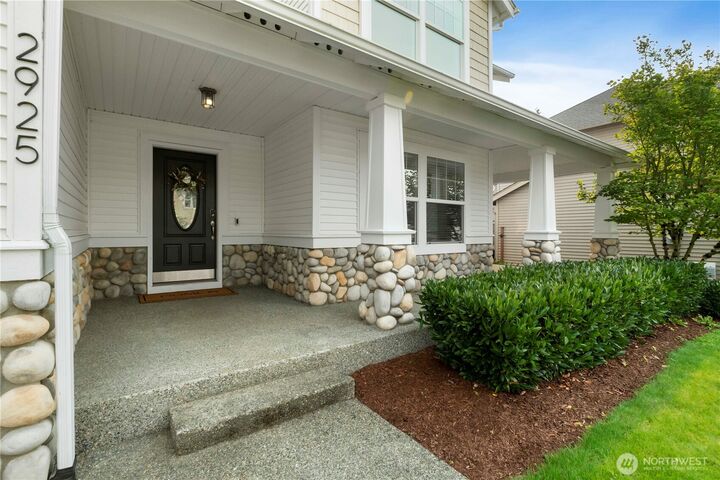 Property Photo:  2925 SE 4th Street  WA 98056 