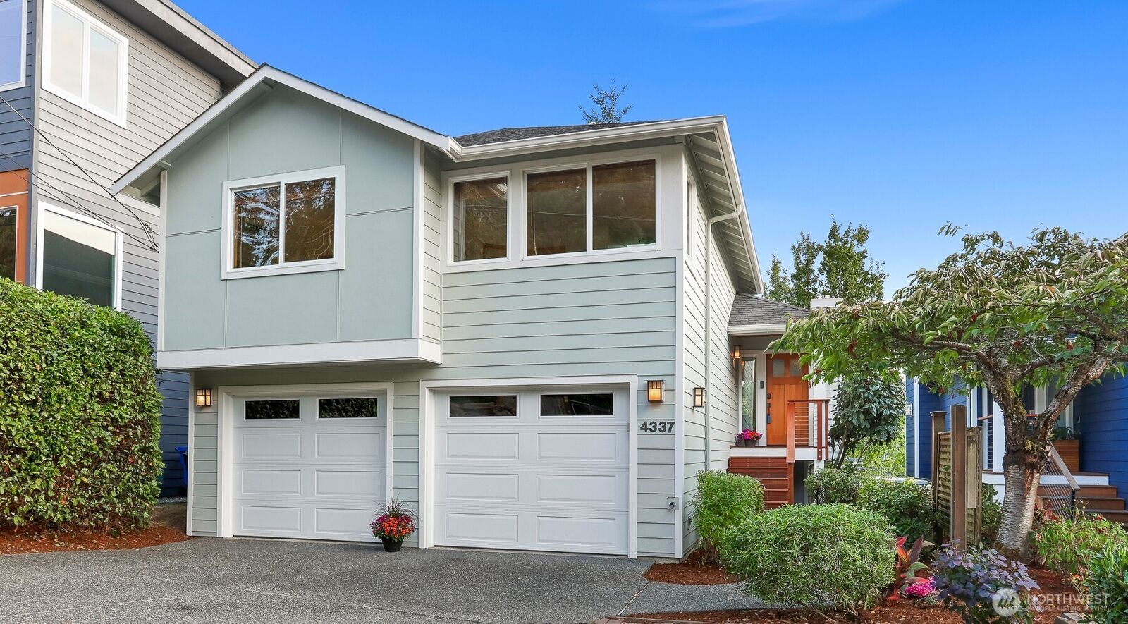 Property Photo: 4337 SW Trenton Street WA 98136