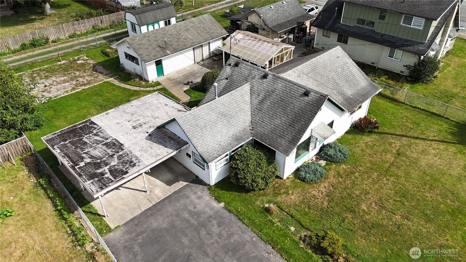 Property Photo:  832  Alexander Street  WA 98284 