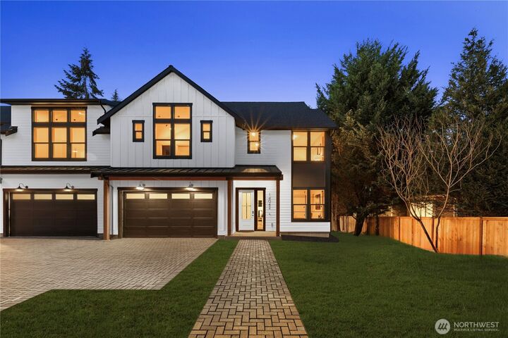 Property Photo:  14140 SE 8th Street  WA 98007 