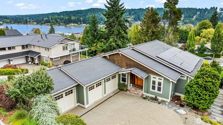 Property Photo:  8033  Bayridge Avenue  WA 98332